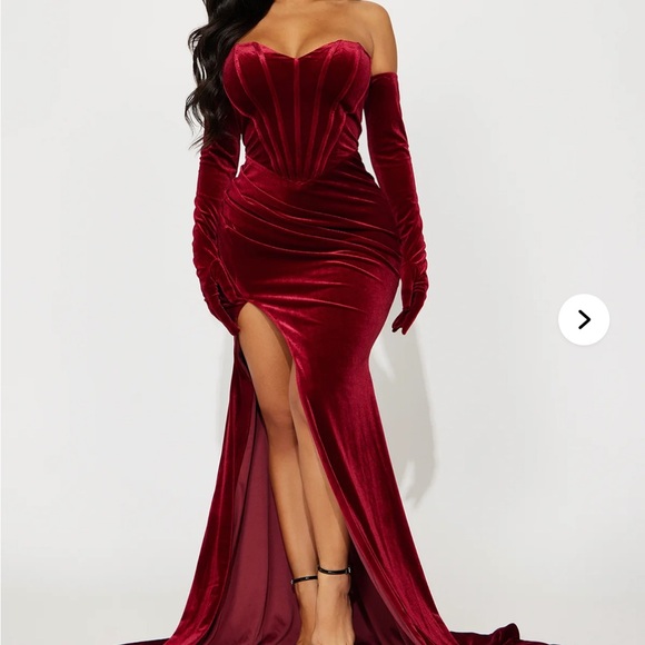 Fashion Nova Dresses & Skirts - Elegant Strapless Red Velvet Dress